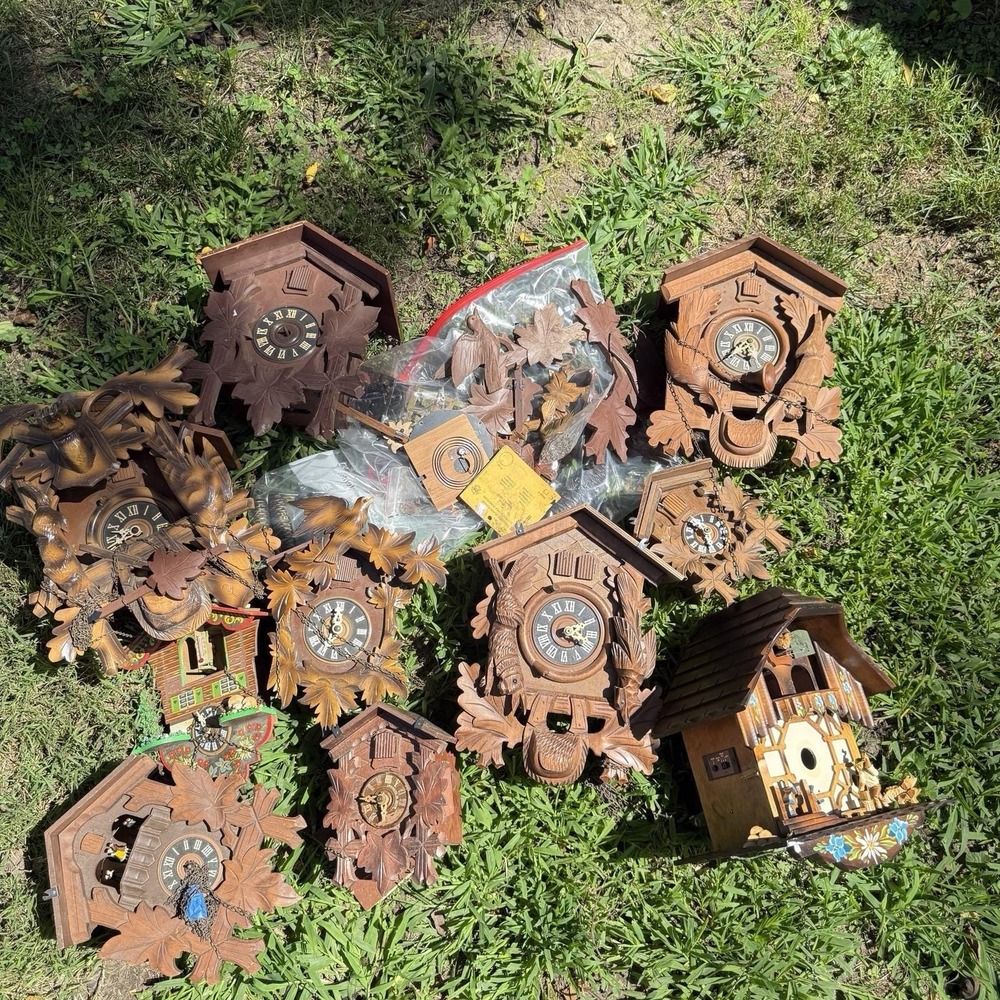 vintage antique german made cuckoo Clocks Large Nice Condition For Parts